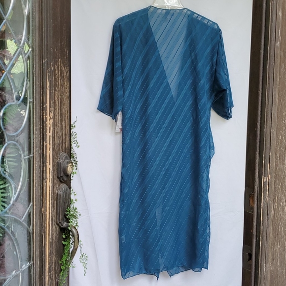 Sz. Small LuLaRoe Shirley Kimono - Picture 2 of 2